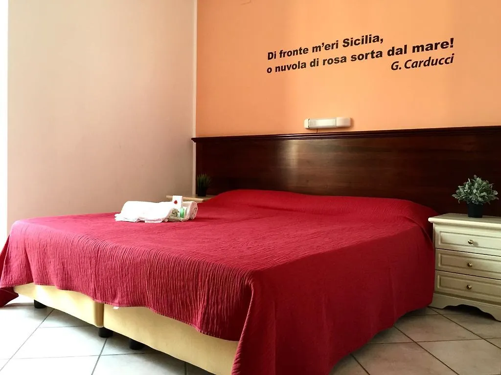 Отель Mamamia #Lipari 2*, Липари Италия